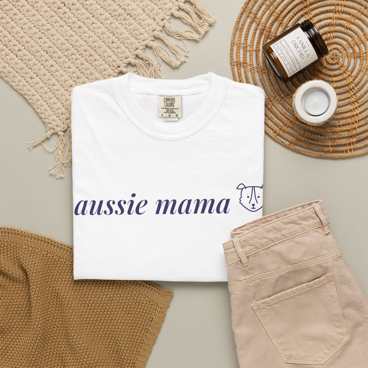 Aussie Mama Shirt, Comfort Colors Australian Shepherd Mom Tee, Cute Aussie Dog Face Line Art Gift, Minimalist Dog Mom T-Shirt